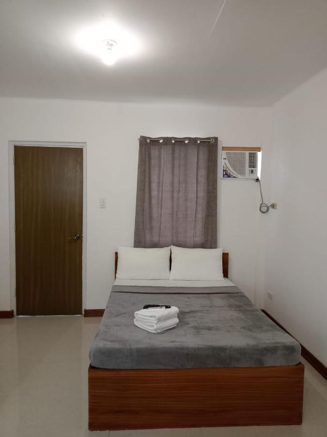 __Aplaridel Inn Suites__ Angeles Exterior foto